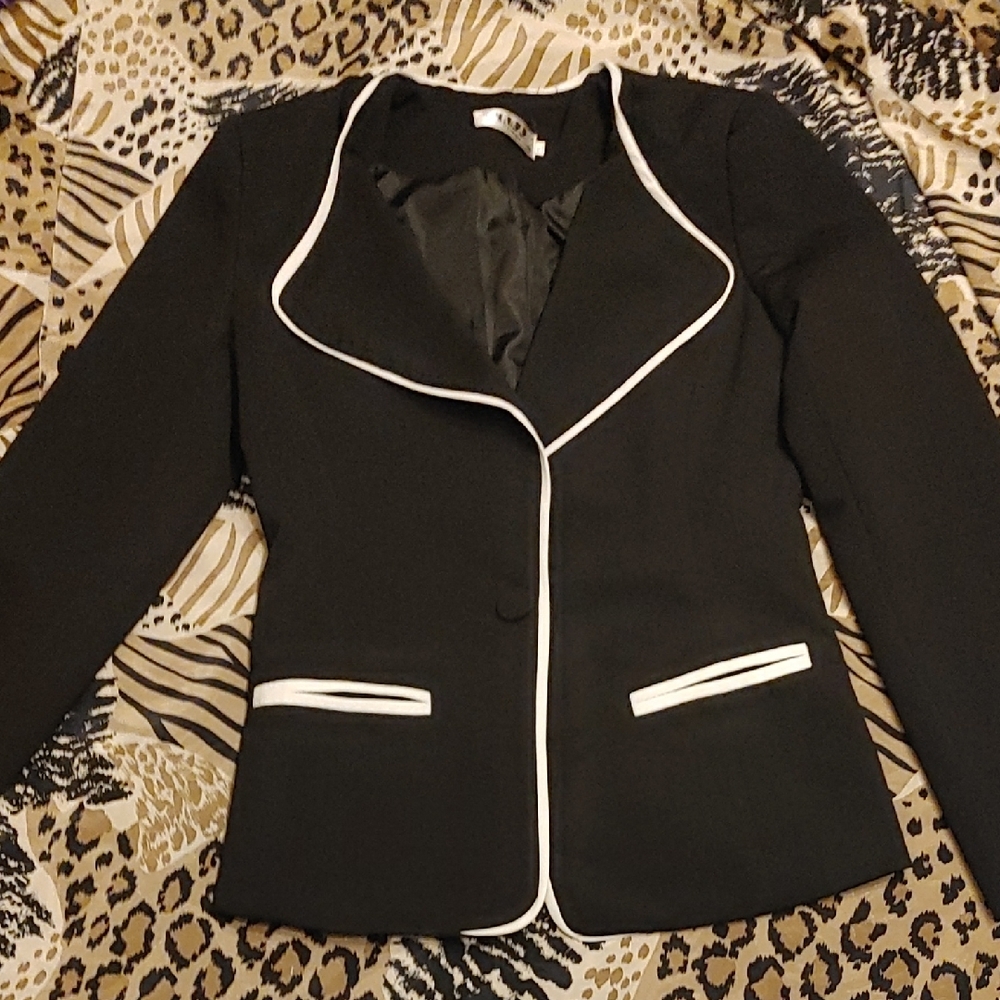 Chic Black Blazer with White Accents
